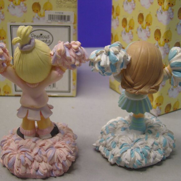 Pair of Precious Moments Cheerleaders from 2003 with box 117216 & 117214 - Picture 13 of 16